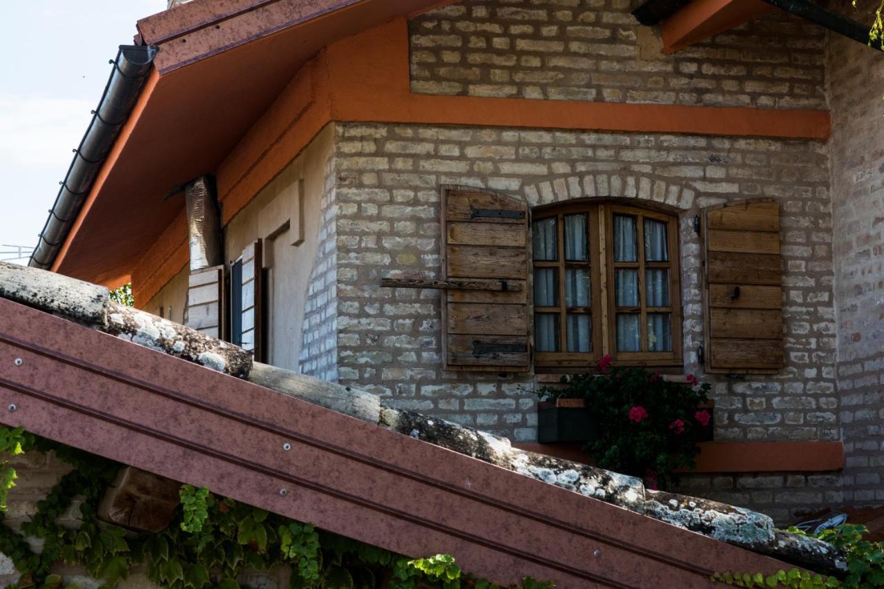 B&B Il Cavallino Civitanova Alta Buitenkant foto